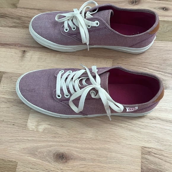 Vans Purple Canvas Sneakers size 8.5 - Picture 3 of 6
